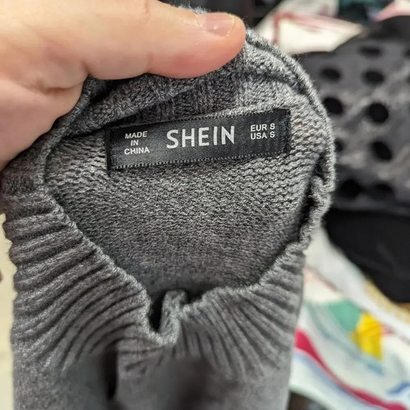 Shein Sweater / Small - Picture 3 of 3